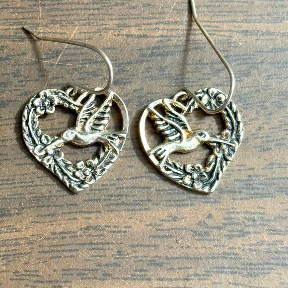 Silver Heart Shaped Humming Bird Pierced Earrings Sterling - Picture 3 of 8